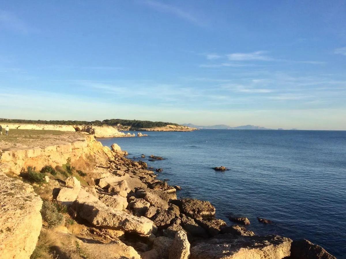 Appartements Des Joncas Martigues Apartahotel